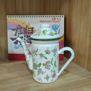 Théière en porcelaine à fleurs délicates épaissie, bouilloire en émail